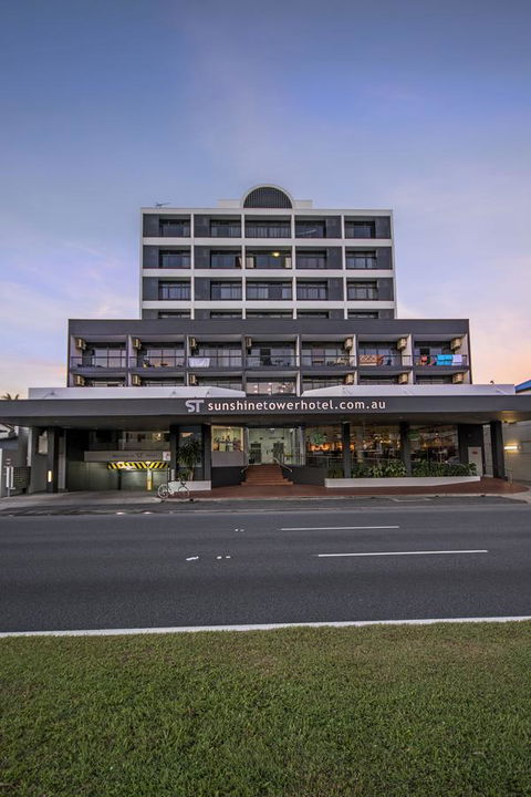 Sunshine Tower Hotel - Surfers Paradise Gold Coast 11