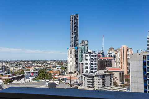 Oxygen Apartments - Surfers Paradise Gold Coast 33