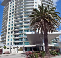 Wings Resort Apartments and 2 Story Penthouses - We Accommodate - Surfers Paradise Gold Coast