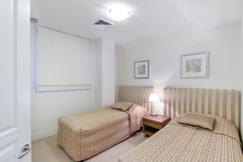 MacArthur Chambers - Surfers Paradise Gold Coast 10