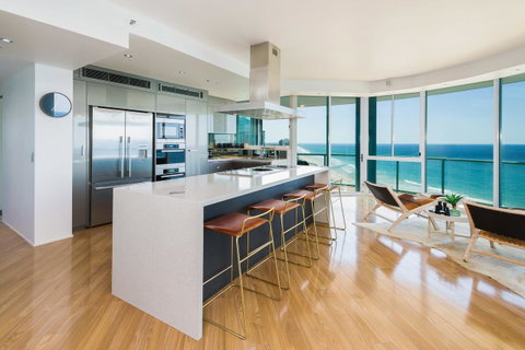 The Waterford On Main Beach - Surfers Paradise Gold Coast 8