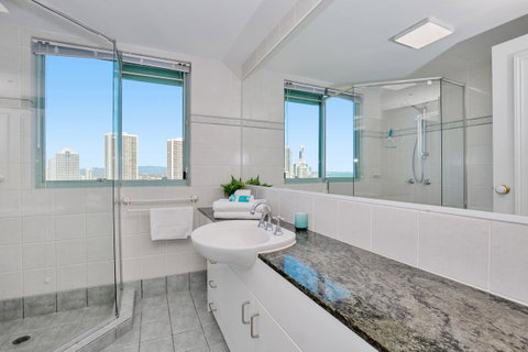 The Waterford On Main Beach - Surfers Paradise Gold Coast 27
