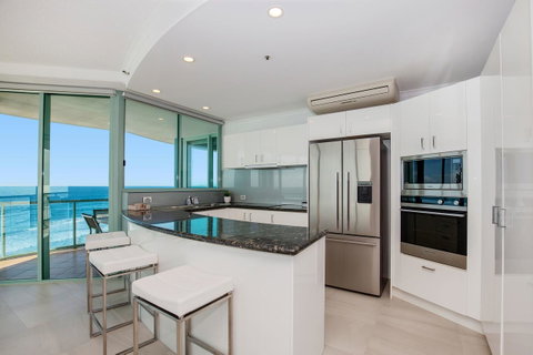 The Waterford On Main Beach - Surfers Paradise Gold Coast 24
