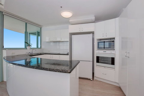 The Waterford On Main Beach - Surfers Paradise Gold Coast 32