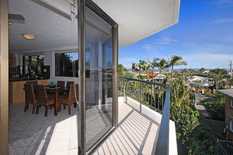 Spindrift On The Beach - Absolute Beachfront - Surfers Paradise Gold Coast 38