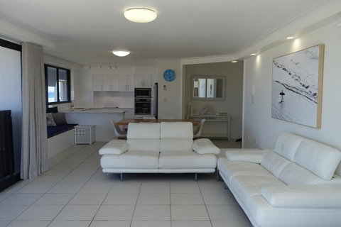 Spindrift On The Beach - Absolute Beachfront - Surfers Paradise Gold Coast 6
