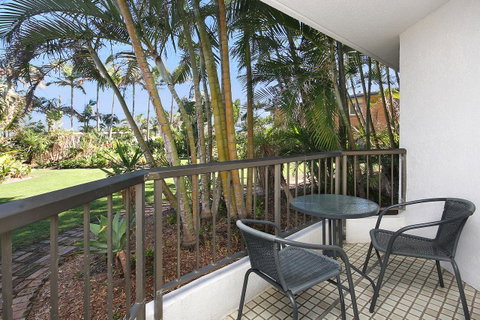 Spindrift On The Beach - Absolute Beachfront - Surfers Paradise Gold Coast 26