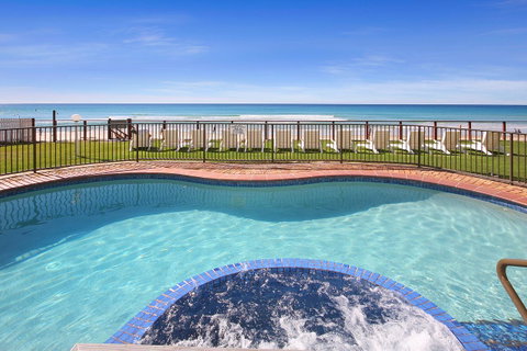 Spindrift On The Beach - Absolute Beachfront - Surfers Paradise Gold Coast 12