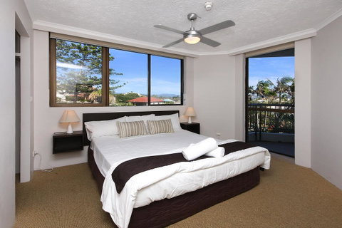 Spindrift On The Beach - Absolute Beachfront - Surfers Paradise Gold Coast 29