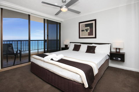Spindrift On The Beach - Absolute Beachfront - Surfers Paradise Gold Coast 5