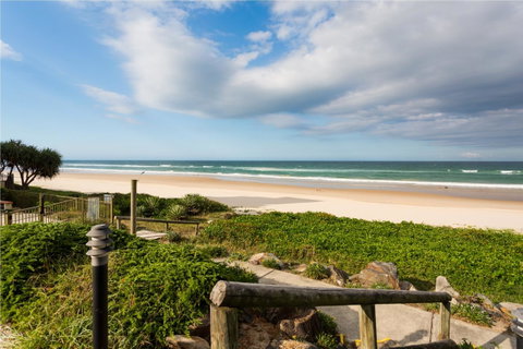Spindrift On The Beach - Absolute Beachfront - Surfers Paradise Gold Coast 22
