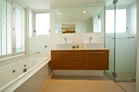 Lanai Riverside Apartments - Surfers Paradise Gold Coast 39