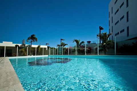 Lanai Riverside Apartments - Surfers Paradise Gold Coast 1