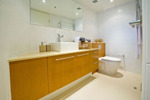 Lanai Riverside Apartments - Surfers Paradise Gold Coast 26
