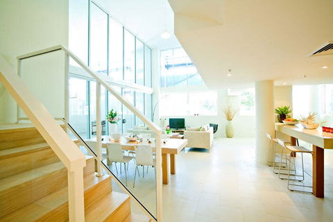 Lanai Riverside Apartments - Surfers Paradise Gold Coast 10