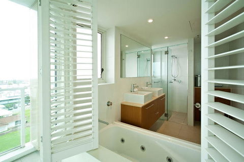 Lanai Riverside Apartments - Surfers Paradise Gold Coast 38