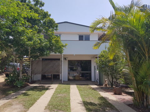 Highland House - Surfers Paradise Gold Coast 9