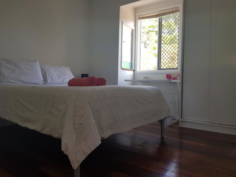 Highland House - Surfers Paradise Gold Coast 26