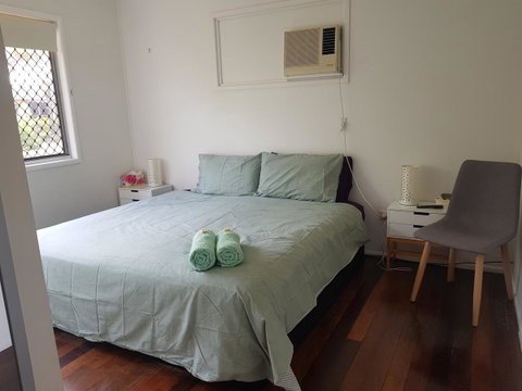Highland House - Surfers Paradise Gold Coast 2