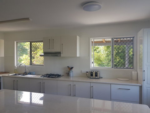 Highland House - Surfers Paradise Gold Coast 17