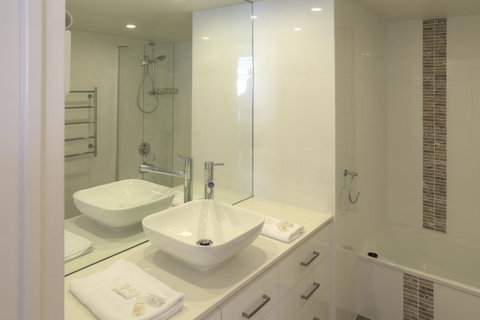 Surfers Century Oceanside Apartments - Surfers Paradise Gold Coast 38