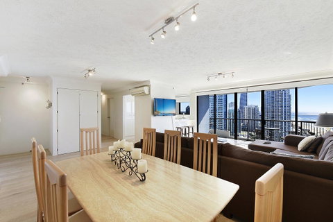 Surfers Century Oceanside Apartments - Surfers Paradise Gold Coast 12