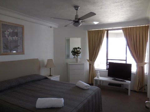 Surfers Century Oceanside Apartments - Surfers Paradise Gold Coast 39