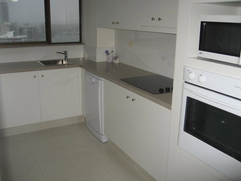 Surfers Century Oceanside Apartments - Surfers Paradise Gold Coast 35