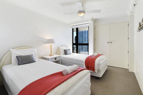 Surfers Century Oceanside Apartments - Surfers Paradise Gold Coast 10