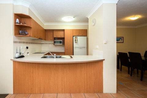 Breakers North Absolute Beachfront Apartments - Official - Surfers Paradise Gold Coast 33