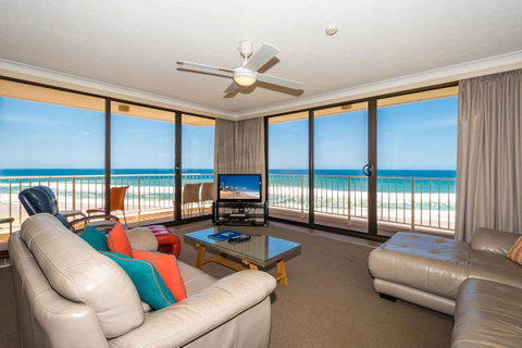 Breakers North Absolute Beachfront Apartments - Official - Surfers Paradise Gold Coast 28