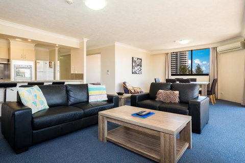 Breakers North Absolute Beachfront Apartments - Official - Surfers Paradise Gold Coast 15