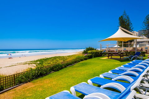 Breakers North Absolute Beachfront Apartments - Official - Surfers Paradise Gold Coast 2