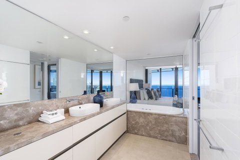 Soul 2 & 3 Bedroom Ocean View - We Accommodate - Surfers Paradise Gold Coast 9