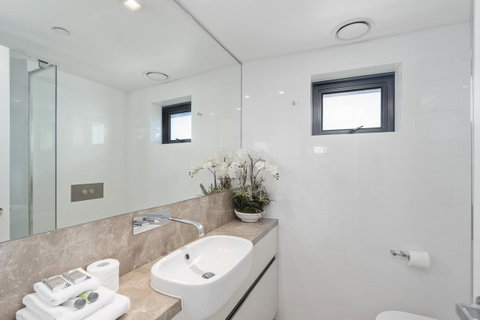 Soul 2 & 3 Bedroom Ocean View - We Accommodate - Surfers Paradise Gold Coast 8