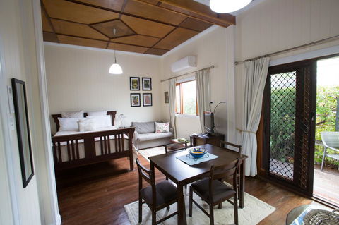 Pale Pacific Holiday Units - Surfers Paradise Gold Coast 21