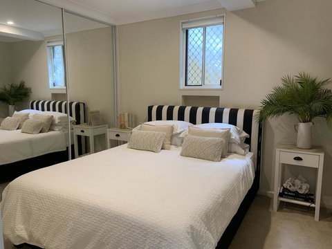 Waterview Cottage - Surfers Paradise Gold Coast 1