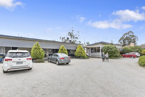 Wattle Grove Motel Maryborough - Surfers Paradise Gold Coast 2