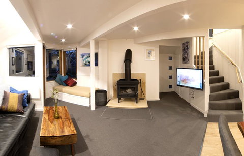 Wedgetail - Surfers Paradise Gold Coast 3