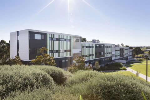 Western Sydney University Village - Campbelltown - Surfers Paradise Gold Coast 2