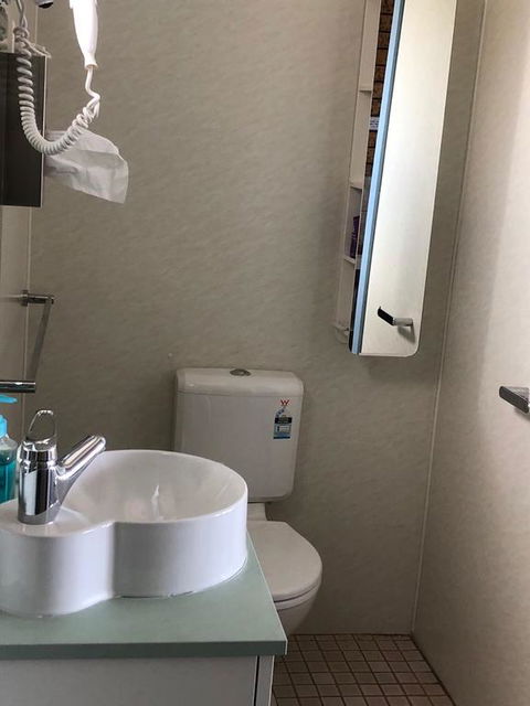 Whale Fisher Motel - Surfers Paradise Gold Coast 3