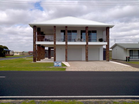 White Caps B&B Apartment - Surfers Paradise Gold Coast 0