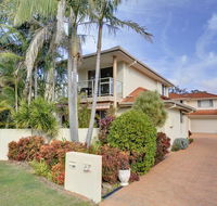 White Horses 7A Achilles Street - Surfers Paradise Gold Coast