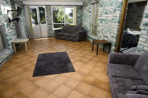 White Sands Estate - Surfers Paradise Gold Coast 3