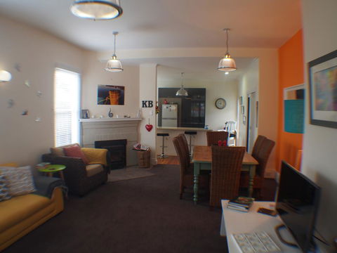 Windsor Cottage - Surfers Paradise Gold Coast 2