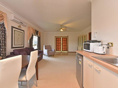 Wine Country Homestead 1br Studio - Surfers Paradise Gold Coast 2
