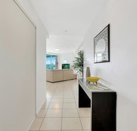 Wings Luxury Apartment Pink Poodle - Surfers Paradise Gold Coast