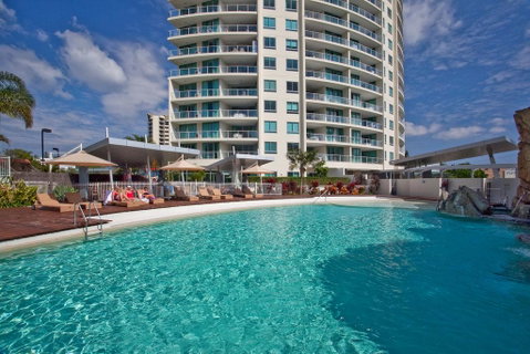 Wings Luxury Apartment Pink Poodle - Surfers Paradise Gold Coast 1