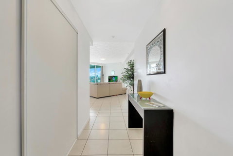Wings Luxury Apartment Pink Poodle - Surfers Paradise Gold Coast 0