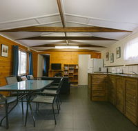 Wonboyn Cabins - Surfers Paradise Gold Coast